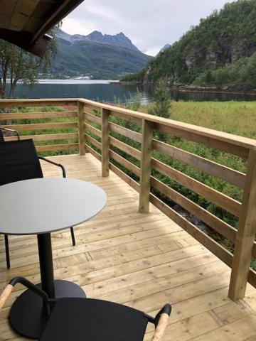 Hotel Elvegard Fjordcamp à Grov Extérieur photo